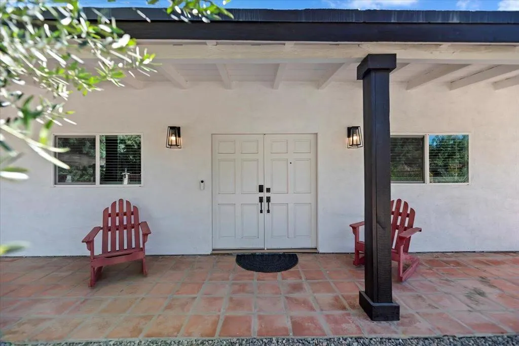 32300 Shadow Mountain Lane, Thousand Palms, California 92276 home-pic-3